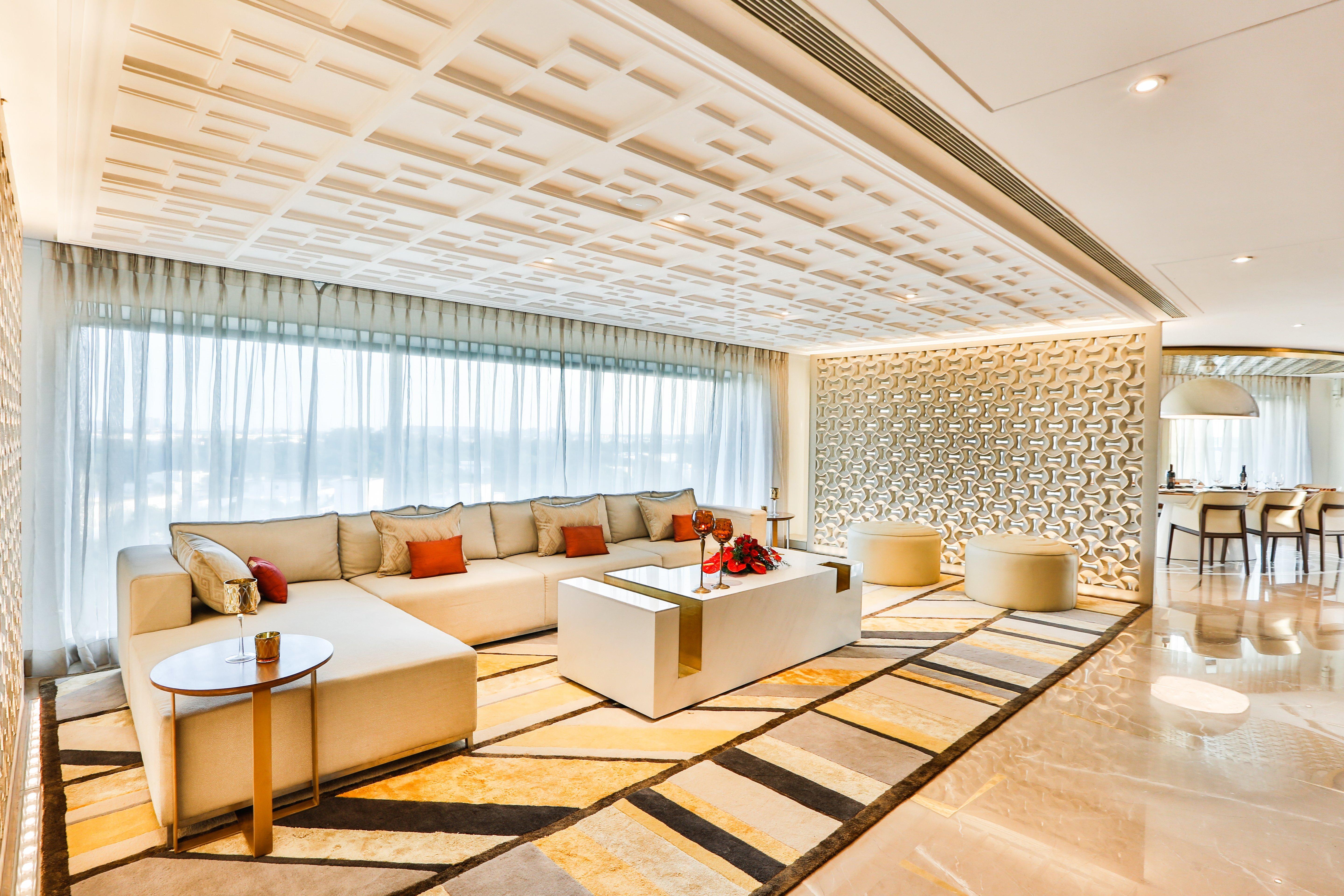 فندق كراون بلازا شيناي أديار بارك المظهر الخارجي الصورة The interior of the lounge