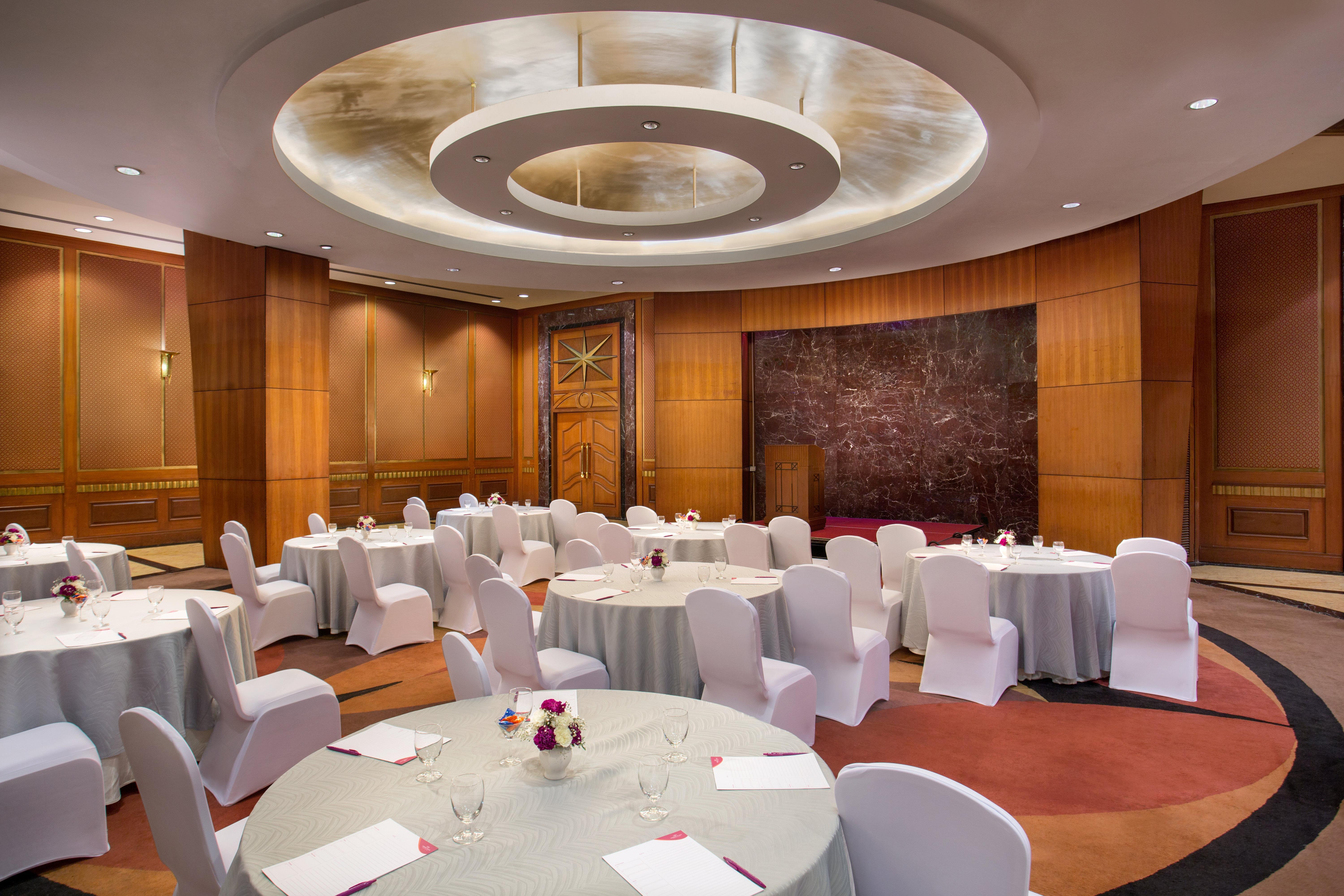 فندق كراون بلازا شيناي أديار بارك المظهر الخارجي الصورة The ballroom