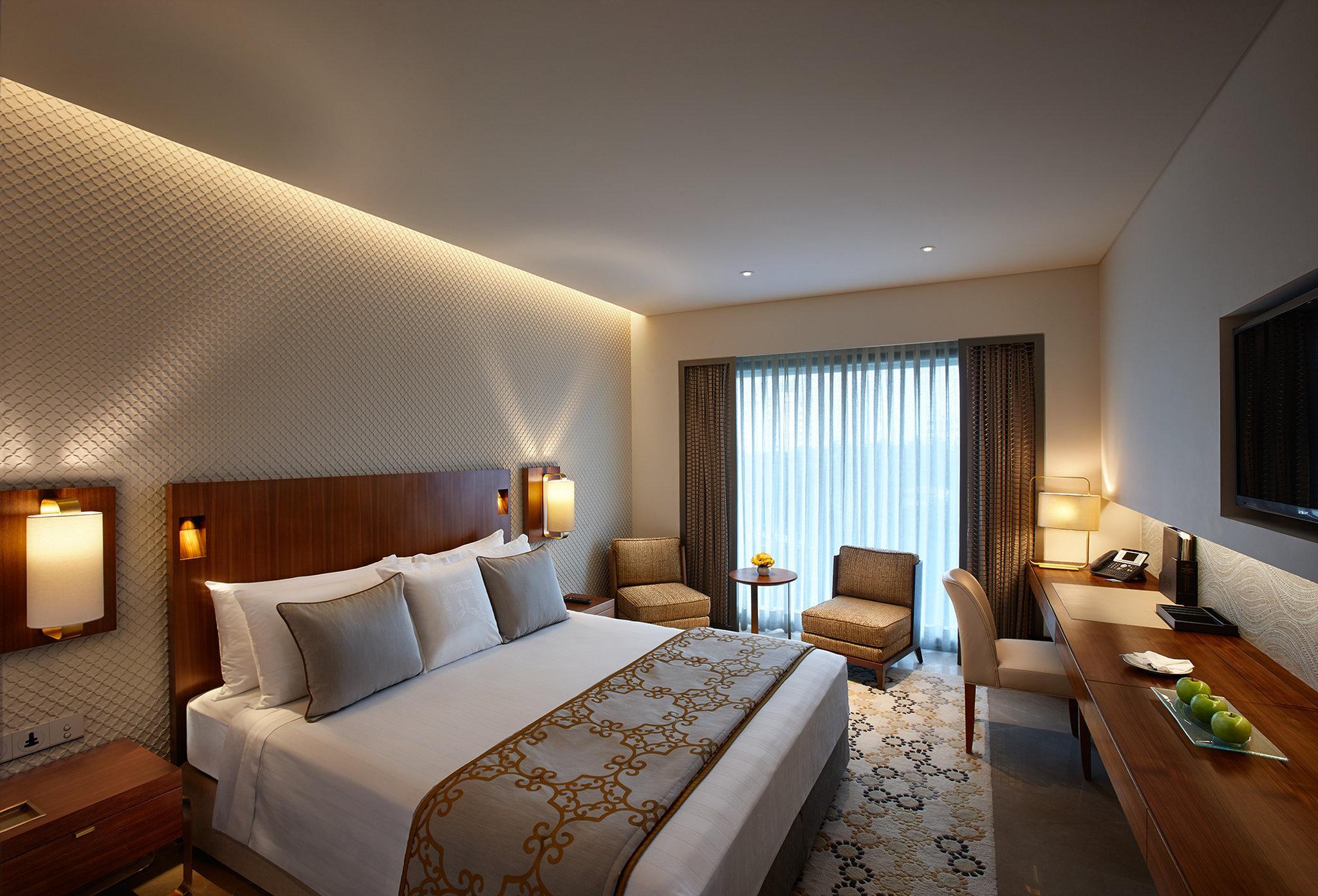 فندق كراون بلازا شيناي أديار بارك المظهر الخارجي الصورة A room at the Taj Bengal