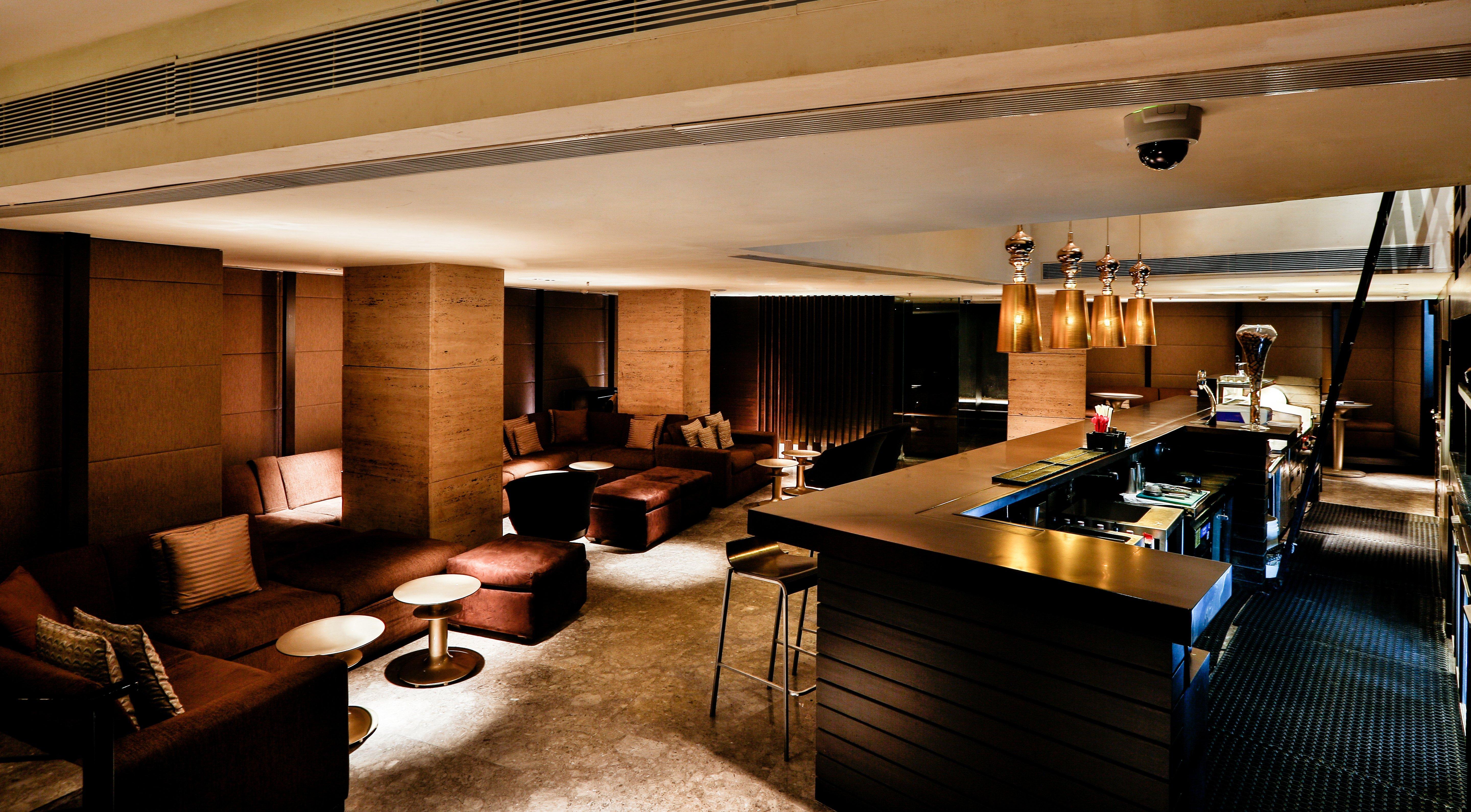 فندق كراون بلازا شيناي أديار بارك المظهر الخارجي الصورة The bar at the 101 bar