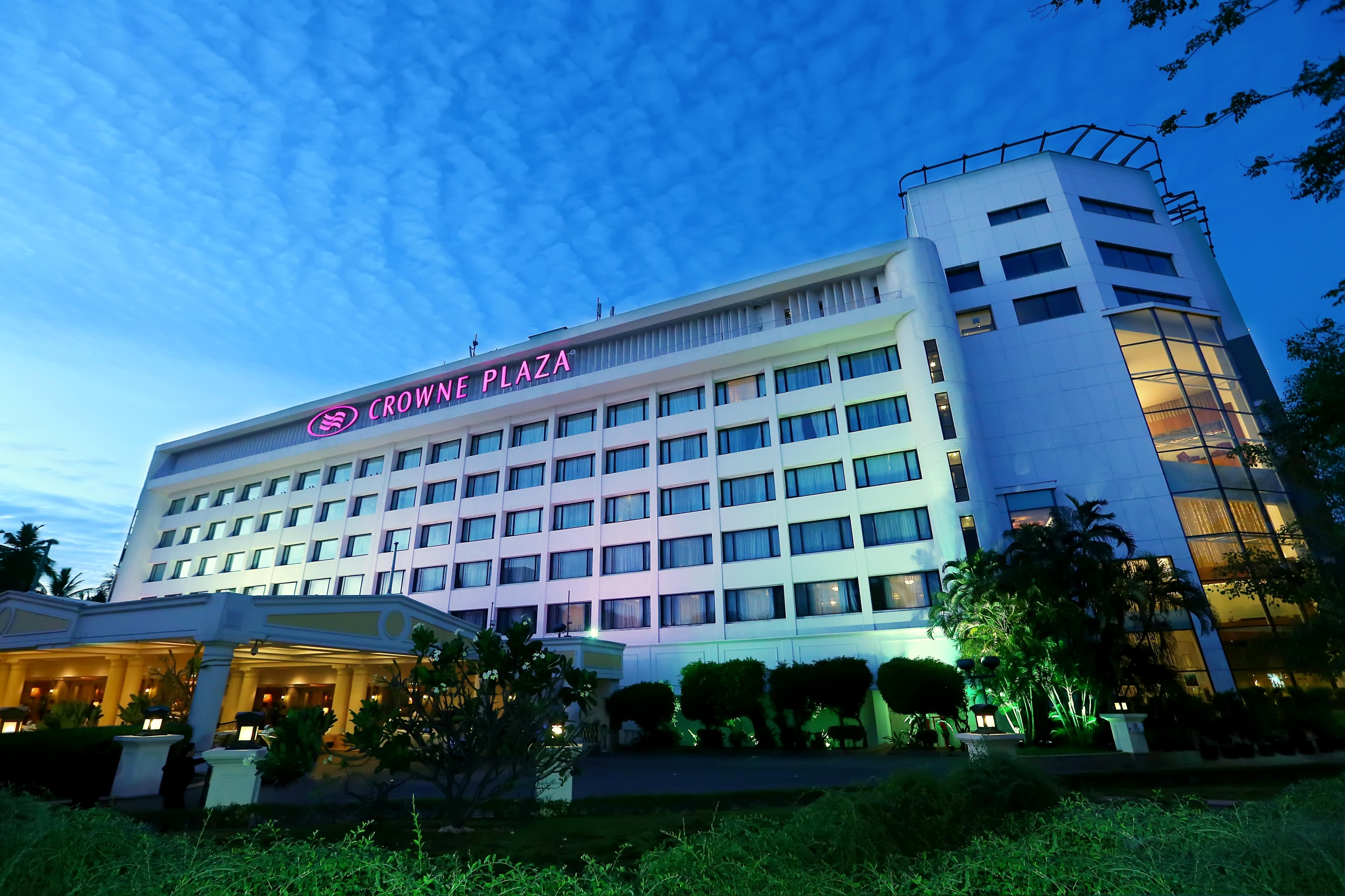فندق كراون بلازا شيناي أديار بارك المظهر الخارجي الصورة Khon Kaen Plaza Hotel
