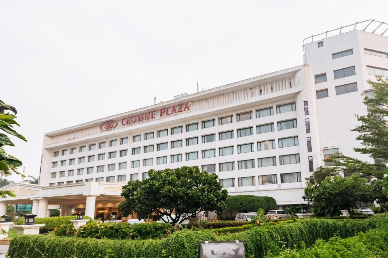 فندق كراون بلازا شيناي أديار بارك المظهر الخارجي الصورة Crowne Plaza Hotel, Osaka